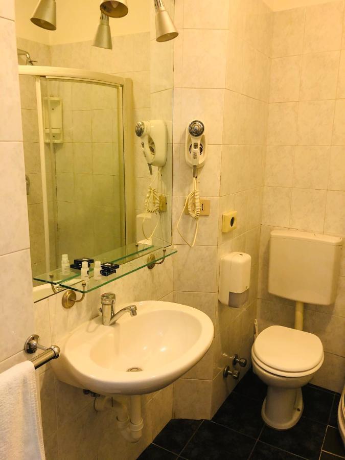 Hotel Ferrucci Torino Esterno foto